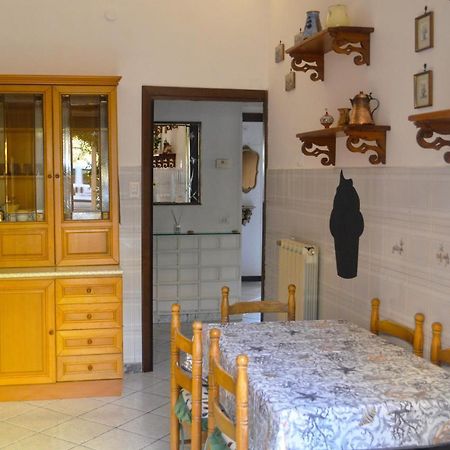 Appartamento In Via Calvi Lido di Ostia Exteriör bild